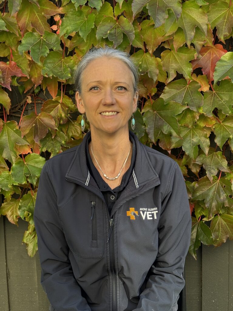 Dr Jane Harris at Mont Albert Veterinary Clinic in Mont Albert.